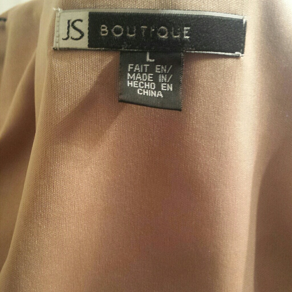 JS Boutique V-Neck Cross Over Blouse - Picture 6 of 7